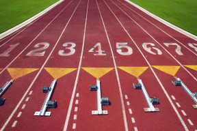 开云体育平台-36岁丁俊晖现状：身家过亿却常住国外，大龄富二代妻子气质绝佳